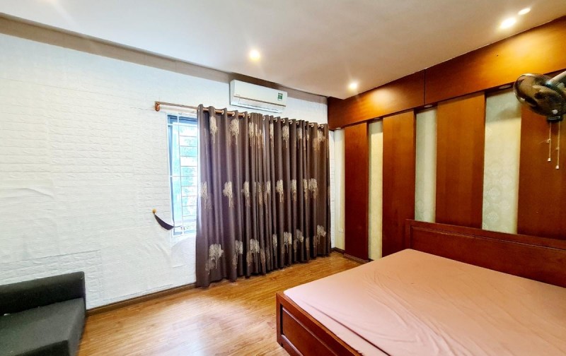NHÀ ĐẸP PHÂN LÔ - Ô TÔ TRÁNH - KINH DOANH ĐỈNH - CĂN NHÀ PHỐ NGUYÊN HỒNG