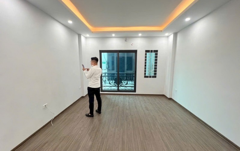 Nhà mới kinh koong , thích hợp với vk Ck trẻ , giá nét
