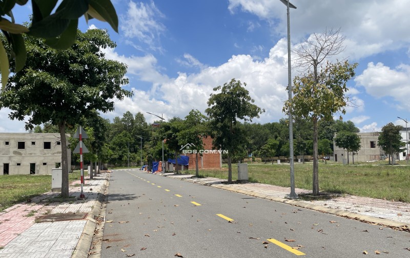 Đất nền KDC Hoàng Nam Sổ sẵn, xây dựng tự do, an cư lý tưởng Kế bên cao đẳng Việt Hàn