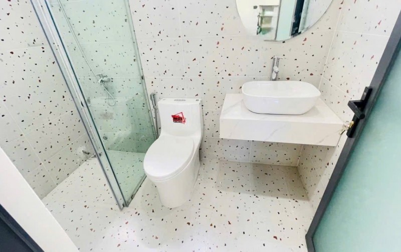 Cần bán NHÀ 1 TRỆT 1 LẦU MỚI TINH NGAY TRƯỚC CỔNG KCN ĐẤT ĐỎ - CÁCH BIỂN 5 PHÚT ĐI XE