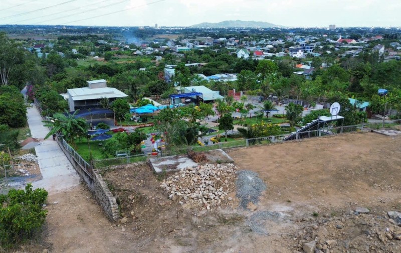 Bán View 1 sào, 1000m2 tại xã Tân Hưng, thành phố Bà Rịa.