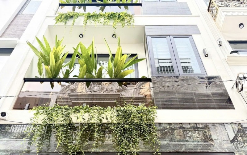 Bán Nhà Hẻm Xe Tải, 4 Tầng - Khu Phân Lô An Ninh Tặng Full Nội Thất Cao Cấp Ngay Phạm Đăng Giảng.