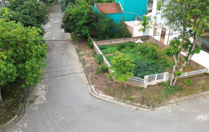 Bán lô góc 142m2 mặt tiền 10x14m tái định cư Vai Réo - Hoà Lạc giá đầu tư