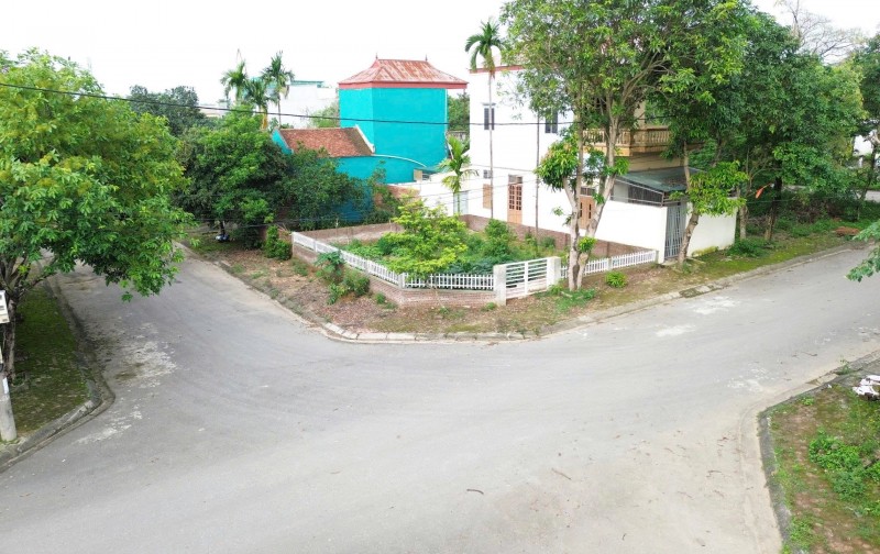 Bán lô góc 142m2 mặt tiền 10x14m tái định cư Vai Réo - Hoà Lạc giá đầu tư