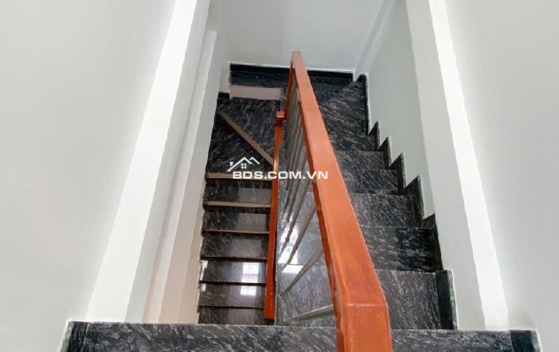 BÁN NHÀ 40M2 NGUYỄN TRỌNG TUYỂN, 3 TẦNG MỚI XÂY, FULL NỘI THẤT, NHỈNH 6 TỶ