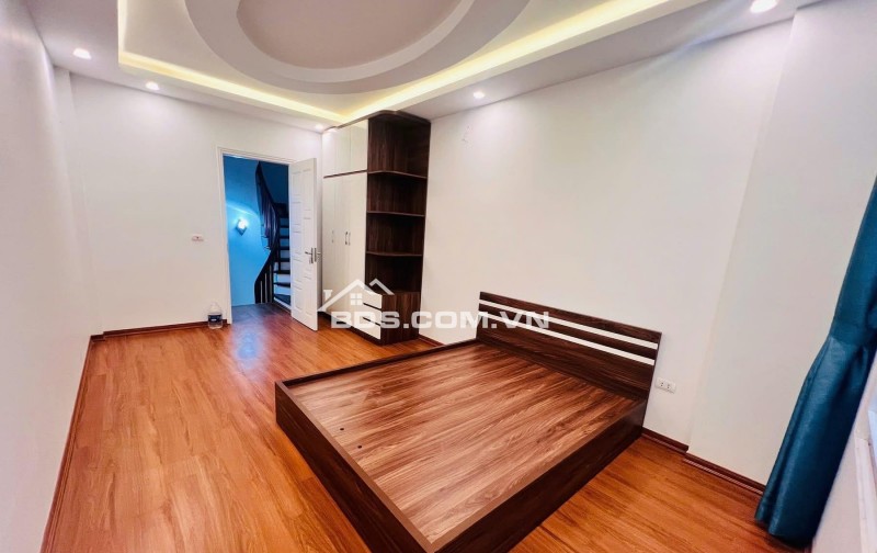 NHÀ ĐẸP Ở LUÔN TRẦN QUỐC VƯỢNG  - THOÁNG TRƯỚC SAU - NGÕ 3 GÁC PHÓNG - GẦN PHỐ - NỘI THẤT XỊN - TẶNG FULL NỘI THẤT.