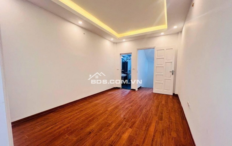NHÀ ĐẸP Ở LUÔN TRẦN QUỐC VƯỢNG  - THOÁNG TRƯỚC SAU - NGÕ 3 GÁC PHÓNG - GẦN PHỐ - NỘI THẤT XỊN - TẶNG FULL NỘI THẤT.