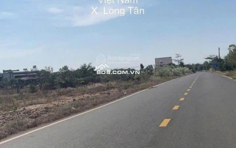 Đất mặt tiền Long Tân view mặt tiền đường lớn 12m, gần khu công nghiệp Đá Bạc, 300TR