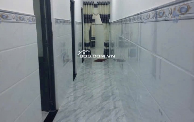Bán nhà cấp 4 đẹp 252m2, 3PN, 1WC, mặt tiền rộng tại Tân Thông Hội