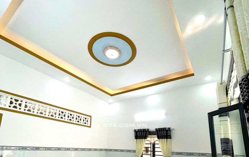 Bán nhà cấp 4 đẹp 252m2, 3PN, 1WC, mặt tiền rộng tại Tân Thông Hội