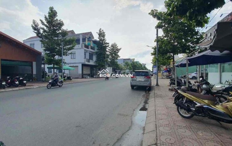 Mặt tiền Nguyễn Công Bình, Cặp 2 nền liền kề, TP Mỹ Tho. Ấp 2. Hướng Bắc.