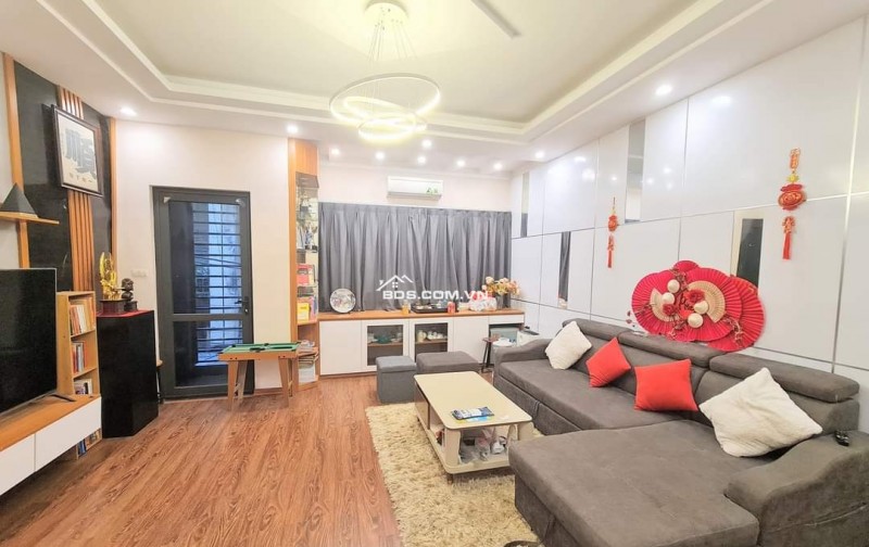 BÁN MẶT PHỐ HOÀNG CẦU- TRUNG TÂM ĐỐNG ĐA- GẦN Ô CHỢ DỪA- GẦN HỒ- XÂY TOÀ BUILDING- 215M- MT 13M- HƠN 80TỶ