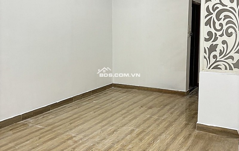 CHỈ 11.7 TỶ – BÁN ĐẤT TẶNG NHÀ 2 TẦNG – HẺM XE HƠI NGUYỄN XÍ – P13, BÌNH THẠNH
