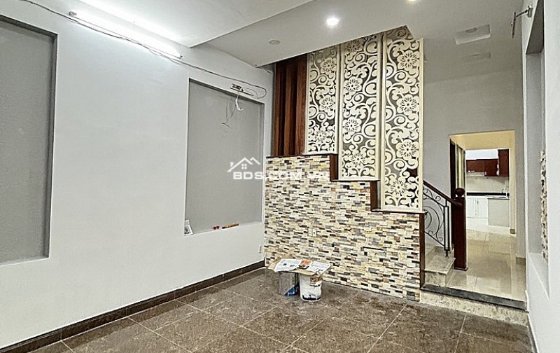 CHỈ 11.7 TỶ – BÁN ĐẤT TẶNG NHÀ 2 TẦNG – HẺM XE HƠI NGUYỄN XÍ – P13, BÌNH THẠNH