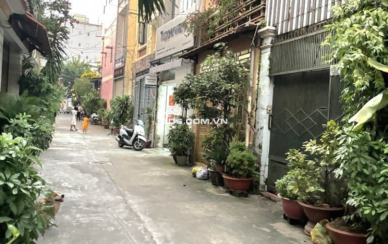 CHỈ 11.7 TỶ – BÁN ĐẤT TẶNG NHÀ 2 TẦNG – HẺM XE HƠI NGUYỄN XÍ – P13, BÌNH THẠNH