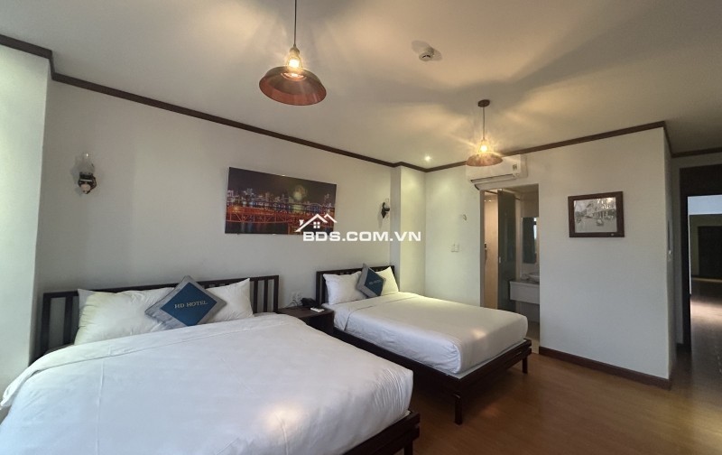Khách sạn 6 tầng hiện đại ,dòng tiền 170 tráng mặt tiền đường 2 tháng 9 - Giá chỉ 26,5 tỷ