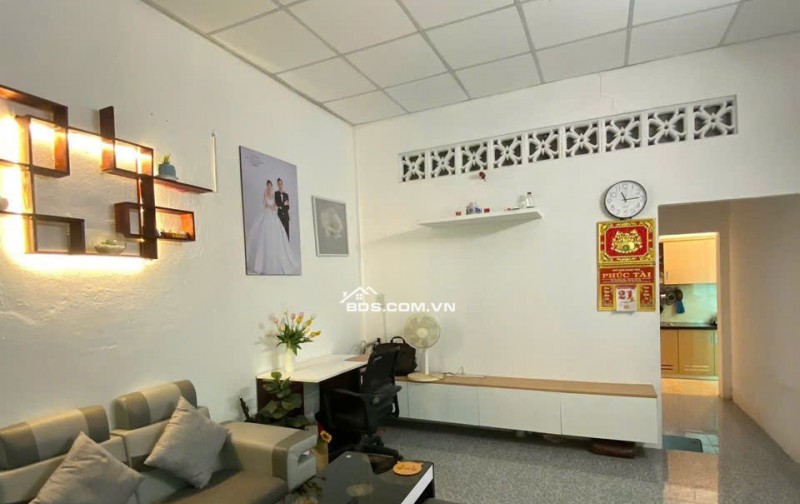 Nhà Đẹp Chủ Cần Xoay Vốn Gấp, Chỉ Hơn 1tỷ635 cho 50m2, SHR, GD Gọn Lẹ, Gần Mặt Tiền Tam Đông, Thới Tam Thôn, Hóc Môn