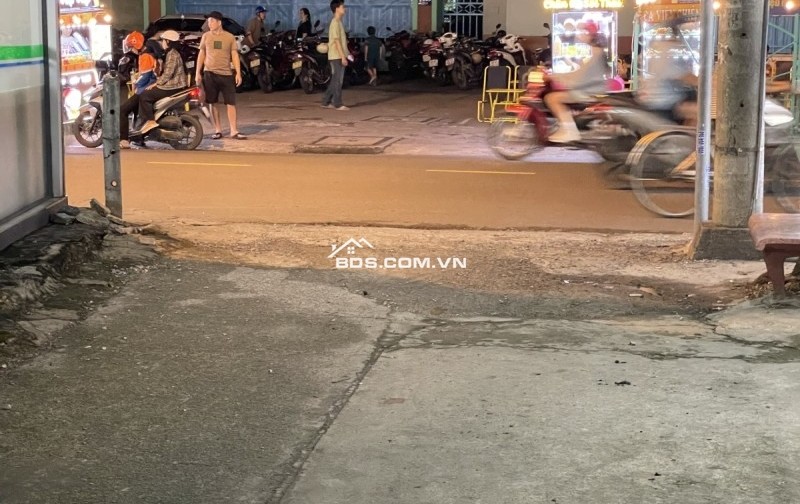 NHÀ GÒ VẤP P14, 80M2, HXH 4.5M, NGANG GẦN 7M, 3 Tầng, 5 PN, chỉ 6 Tỷ TL