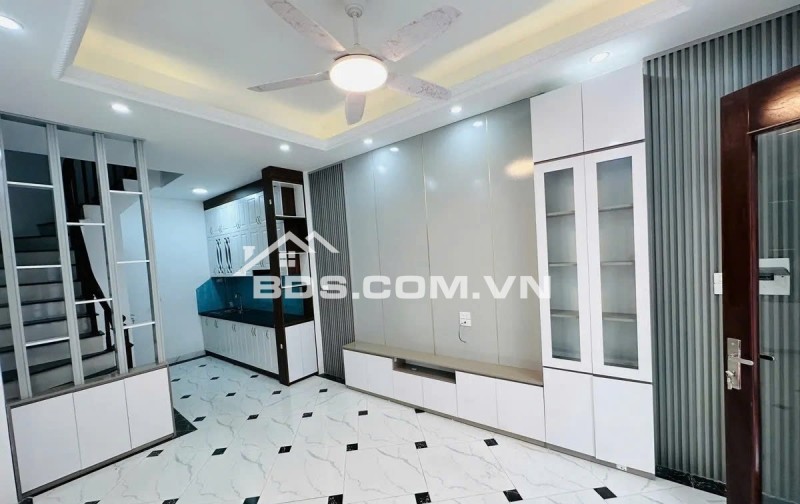 Hàng hiếm tại bán nhà riêng 5,8 tỷ, 35m2 ở Đại Cát, Liên Mạc, Bắc Từ Liêm, Hà Nội