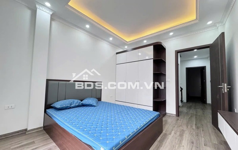 Bán NHÀ 40m2, 9 tỷ, 6PN, 7WC tại Phố Văn Hội, Đức Thắng, Bắc Từ Liêm, Hà Nội