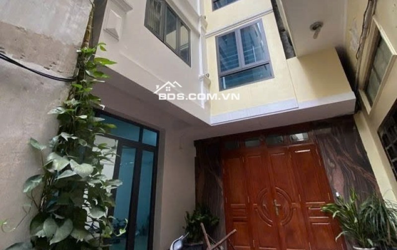 Bán NR tại Trần Cung, 12,8 tỷ, 50m2, 6PN, 7WC, giá ưu đãi