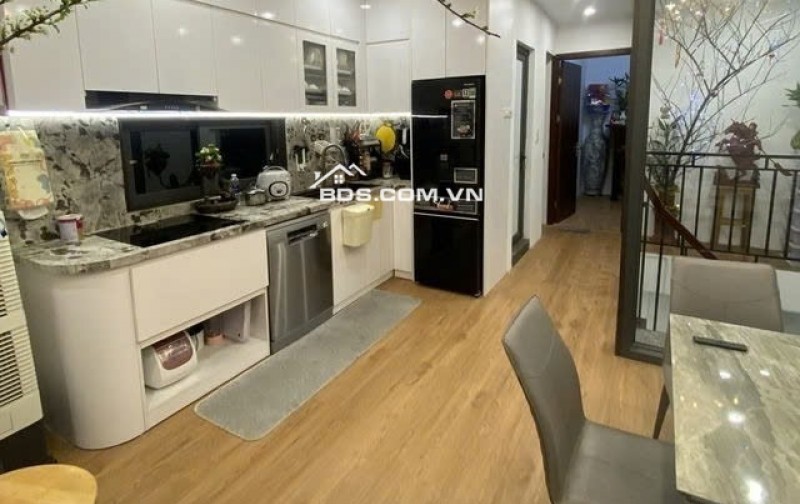 Bán NR tại Trần Cung, 12,8 tỷ, 50m2, 6PN, 7WC, giá ưu đãi