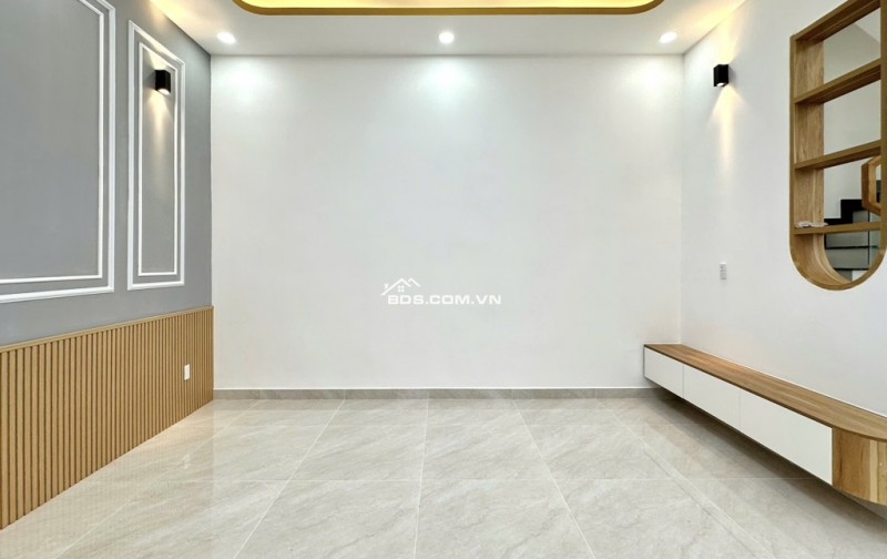 Bán nhà mặt tiền đường Trần Quang Khải quận 1 giá nhỉnh 9 tỷ