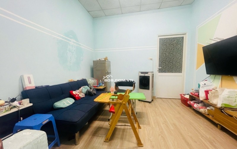 BÁN NHÀ MẶT PHỐ CHỢ CẨM LỆ ĐƯỜNG 7,5M -DT:100M2 KV BUÔN BÁN SẦM UẤT.Giá 8ty6