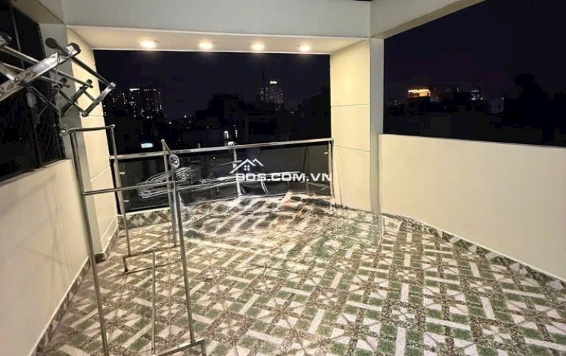 BÌNH TÂN - HXH ĐỔ CỬA  - 36 M2 - NHÀ 5 TẦNGT - SỔ VUÔNG A4 - ÀN CÔNG ĐỦ - 4 TỶ3  130.// Lê Đình Cẩn Tân Tạo Bình Tân  + diện tích : 4x9