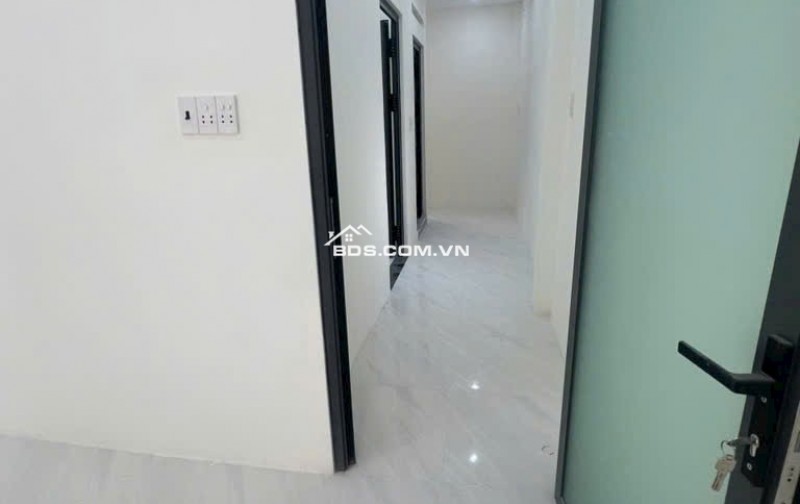 Chính chủ gửi bán nhà 2 tầng - bình tân 95// đường số 10