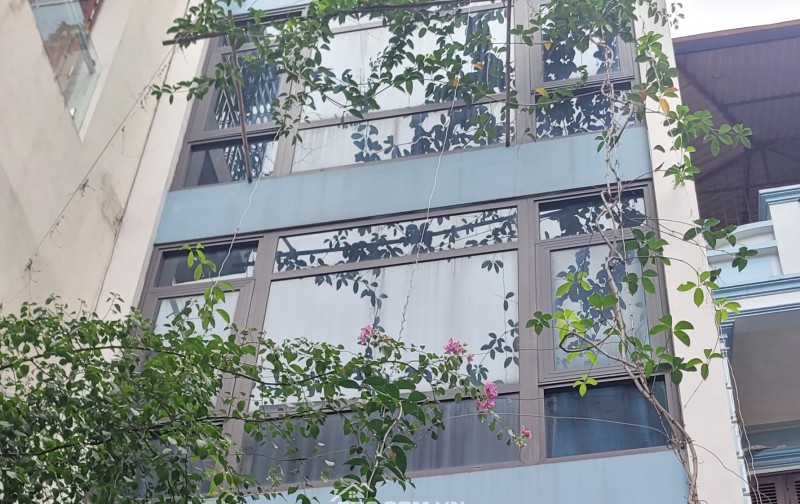 Duy nhất 83m2 phố cù chính lan – 1 nhà ra phố – full nội thất gỗ lim – ô chờ thang máy, chủ tâm huyết, sổ vuông – 2 thoáng