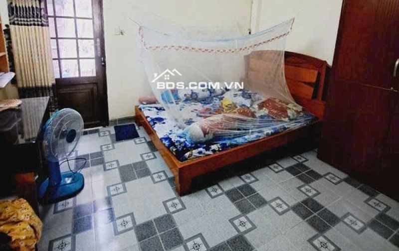 Chích chủ gửi bán nhà 1/ đường số 4