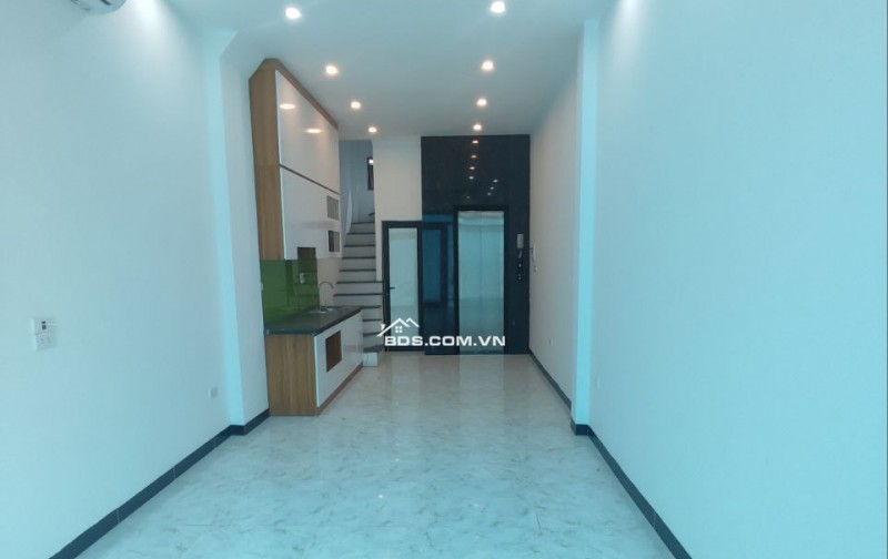 Siêu phẩm Nhà Liền Kề 5 tầng chưa đến 8 tỷ, Kiến Hưng, diện tích sử dụng 80m2