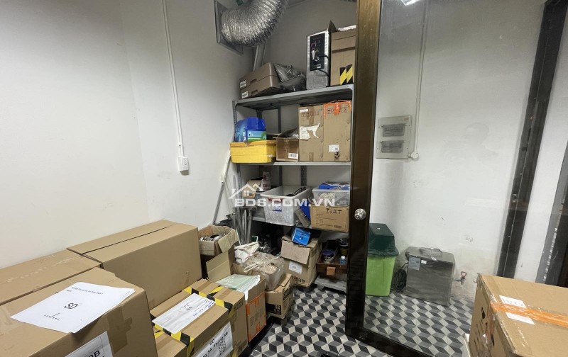 CHO THUÊ VĂN PHÒNG OFFICE HOẶC KINH DOANH KHU VỰC GẦN STARBUCKS PHÚ MỸ HƯNG/ CHUNG CƯ THE PANORAMA