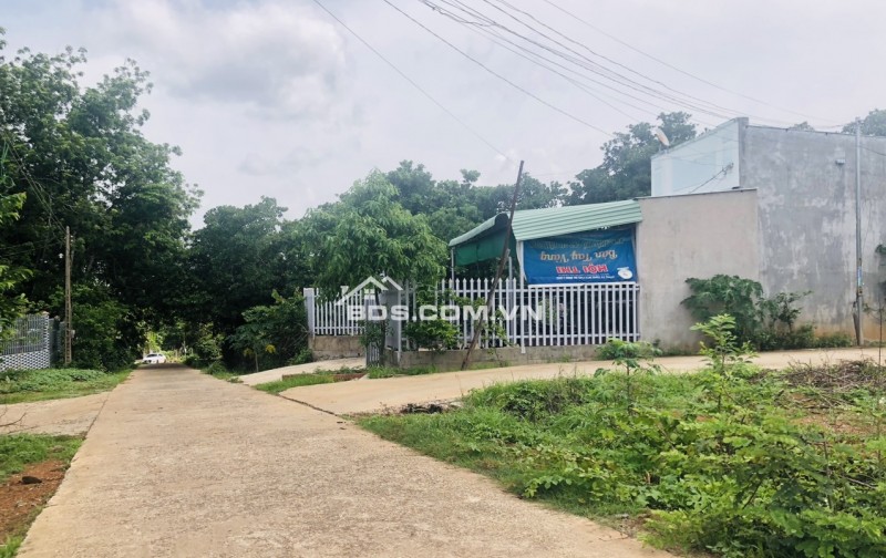 CHẤN ĐỘNG LÔ ĐẤT 5X40=200M2 SỔ RIÊNG, THỔ CƯ, TRUNG TÂM PHƯỜNG GIÁ 195TR