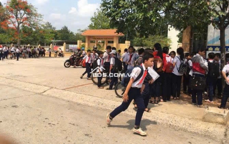 BÁN NHANH 320M2 ĐẤT ĐƯỜNG THÔNG NGAY KCN, SÁT CHỢ ĐÔNG DÂN. GIÁ 190TR