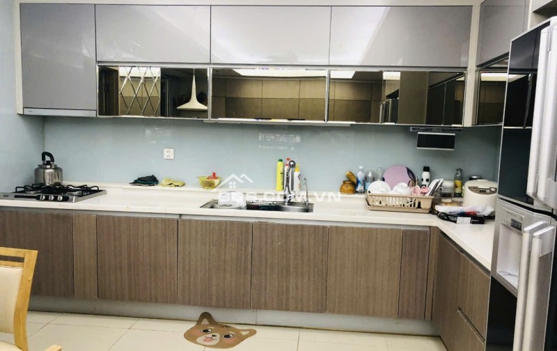 Bán căn hộ Imperia An Phú Quận 2, DT 135m2, 3PN, sỏ hồng. Giá 8.8 tỷ