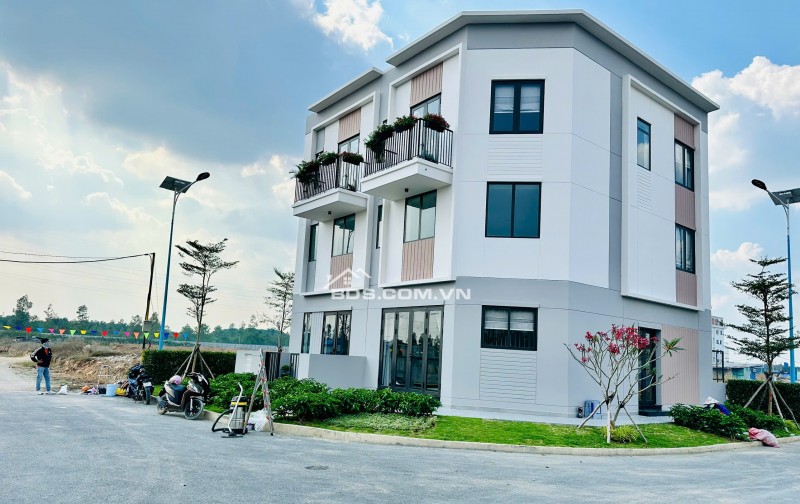 Bán nhà ở xã hội Thủ Dầu Một – 1 trệt 1 lửng 1 lầu – Giá chỉ từ 2,4 tỷ – Sổ riêng – Vay ngân hàng dễ dàng
