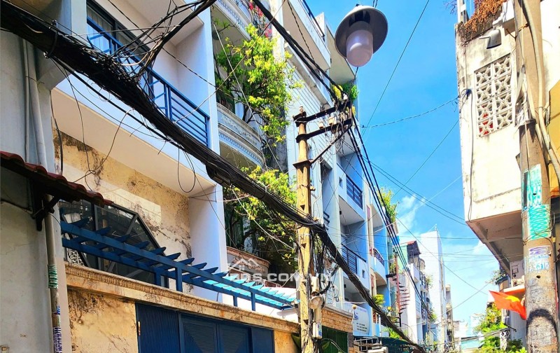 Lê Văn Sỹ, oto nằm nhà - 51m2 - 7,45Tỷ TL.