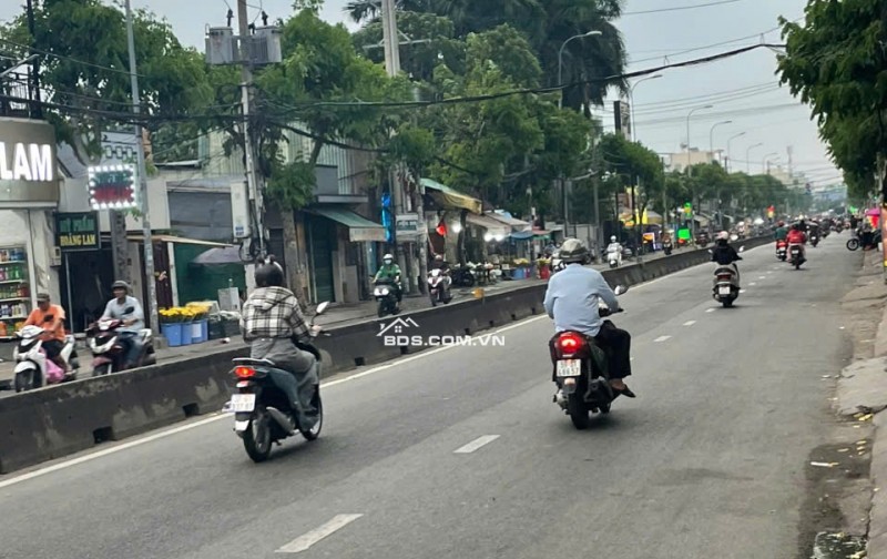 Bán nhà mặt tiền 6 tầng 6x30m giá 15 tỷ Đường Nguyễn Thị Sóc