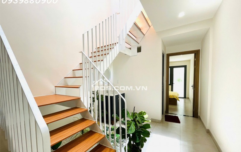 Phan Đăng Lưu, ngay ĐH Mỹ Thuật - 57m2 - 7,95Tỷ TL.