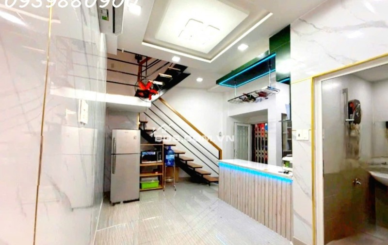 10m ra MT khu VIP Phan Xích Long - 38m2 - Chỉ 5Tỷ TL.