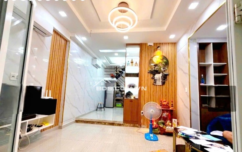 10m ra MT khu VIP Phan Xích Long - 38m2 - Chỉ 5Tỷ TL.