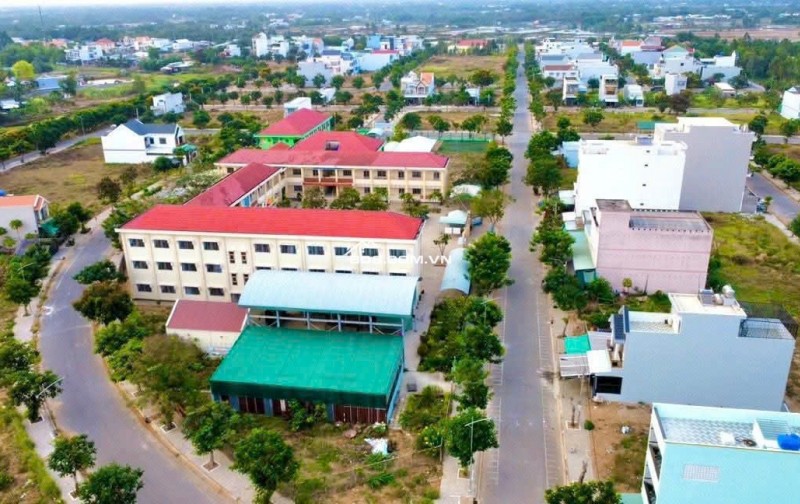 BÁN GẤP NỀN ĐẤT KDC LONG HÒA - DT 90M2 FULL THỔ 650TR TL, SẴN SHR ĐẦU TƯ HOẶC Ở NGAY