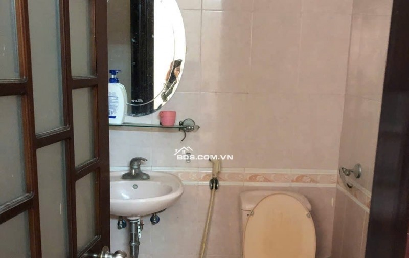 Cần bán nhà BÌnh tân giá 3tỉ 8  thương luọng dt 60m2