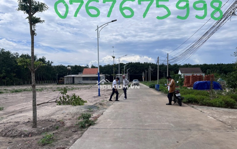 Cần tiền bán gấp lô đất 200m2 giá 600 triệu, mặt tiền đường nhựa 32m, Chơn Thành-Bình Phước