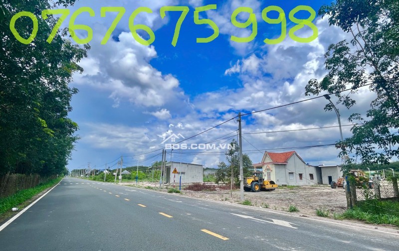 Cần tiền bán gấp lô đất 200m2 giá 600 triệu, mặt tiền đường nhựa 32m, Chơn Thành-Bình Phước