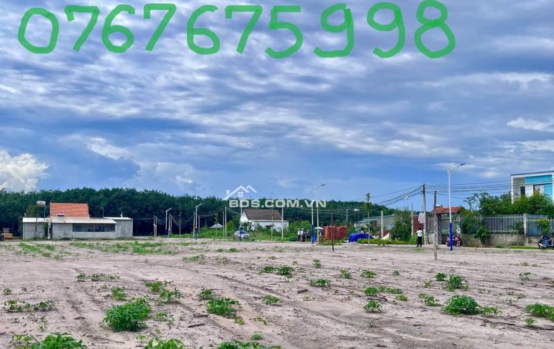 CẦN TIỀN BÁN GẤP LÔ ĐẤT Ở ĐÔ THỊ 200M², GIÁ CHỈ 600 TRIỆU Ở CHƠN THÀNH