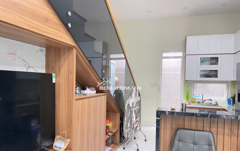 BÁN NHÀ 16 ĐƯỜNG DC 5, SƠN KỲ, TÂN PHÚ: DT 56M2 (1T2L) SHR CHỈ 8.6 TỶ. LH:0901777379.