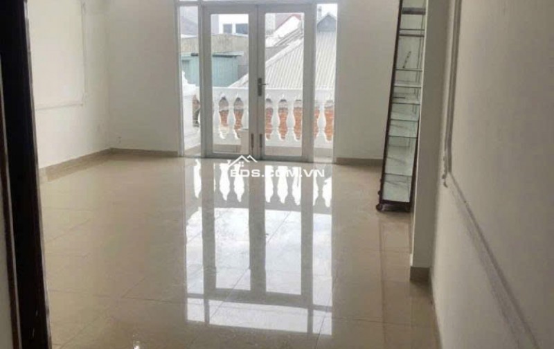 BÁN NHÀ QUẬN 12 DIỆN TÍCH KHỦNG 120M2 4 LẦU NGANG 4.7M DÀI 25 HXH CHỈ CÒN 6.3 TỶ